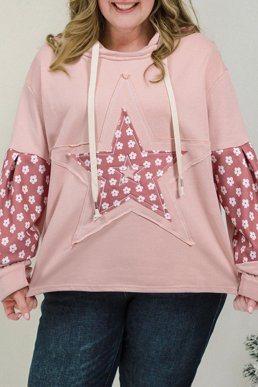 Delicacy Star Patched Floral Sleeve Plus Size Hoodie