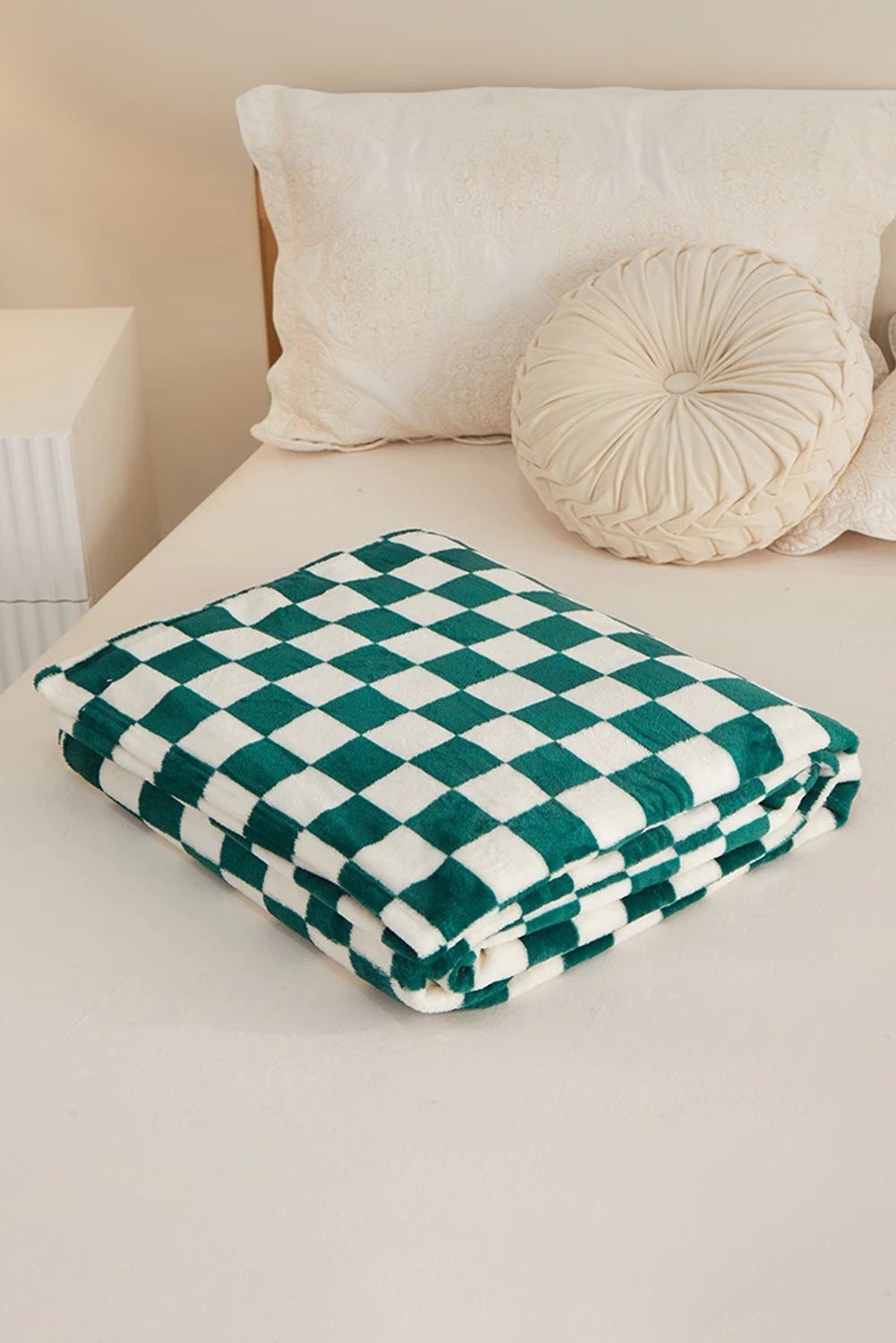 Black Checkerboard Printed Soft Throw Blanket