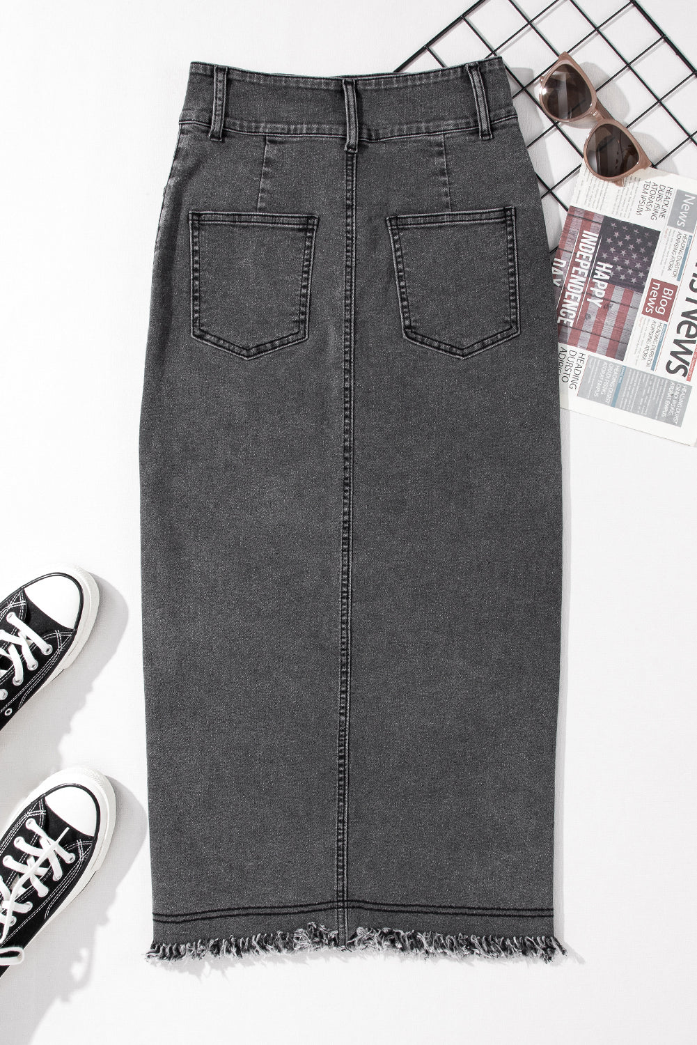 Black Raw Edge Side Slits Buttoned Midi Denim Skirt